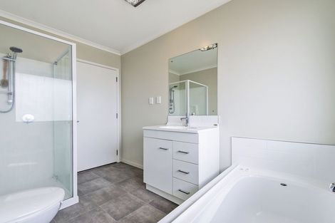 Photo of property in 17 Pakohe Street, Pegasus, 7612