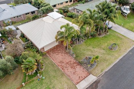 Photo of property in 12 Romana Crescent, Papamoa Beach, Papamoa, 3118