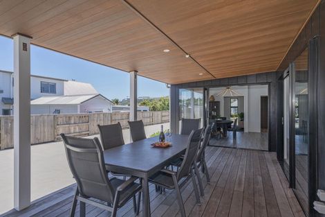 Photo of property in 51 Longreach Drive, Cooks Beach, Whitianga, 3591