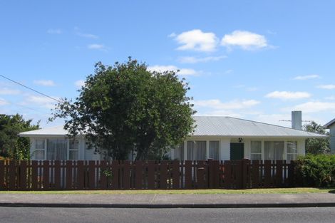 Photo of property in 1/155 Manuka Road, Bayview, Auckland, 0629