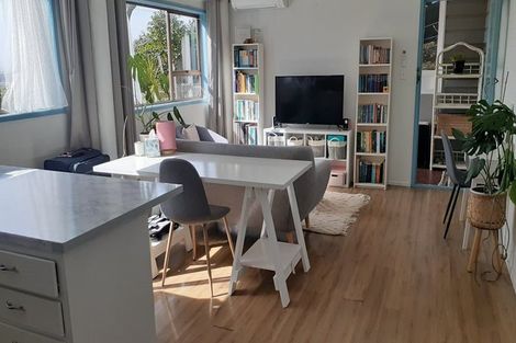 Photo of property in 45 Agincourt Street, Glenfield, Auckland, 0629