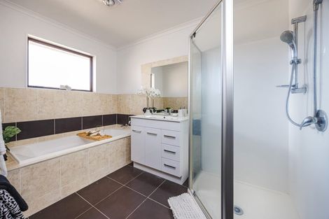 Photo of property in 16 Lili Road, Tuakau, 2121