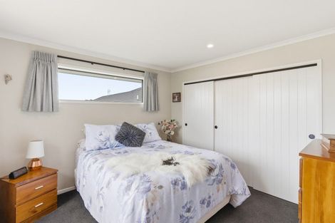 Photo of property in 4 Hawera Avenue, Levin, 5510