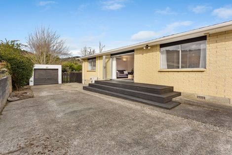 Photo of property in 13b Pinehaven Road, Pinehaven, Upper Hutt, 5019