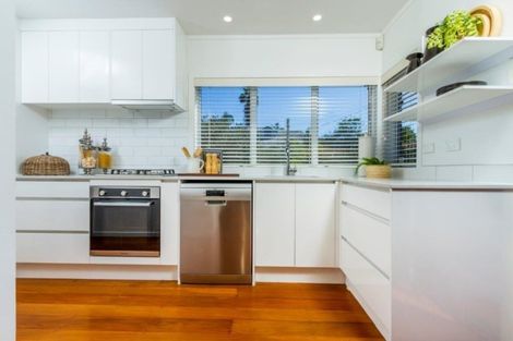 Photo of property in 308 Hurstmere Road, Takapuna, Auckland, 0622