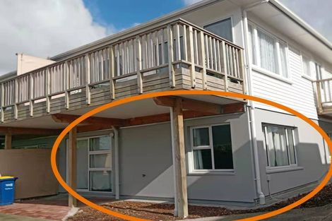 Photo of property in 2/4313 Great North Road, Glendene, Auckland, 0602