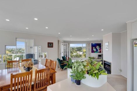 Photo of property in 6 Scott Street, Moturoa, New Plymouth, 4310