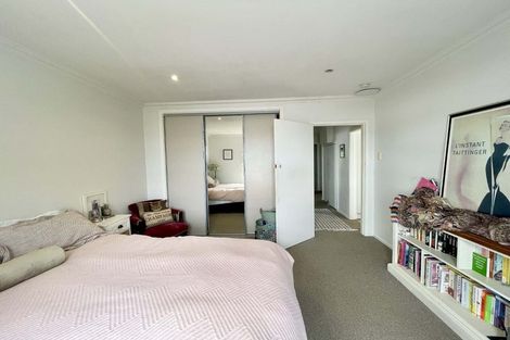Photo of property in 57 Paynters Avenue, Strandon, New Plymouth, 4312