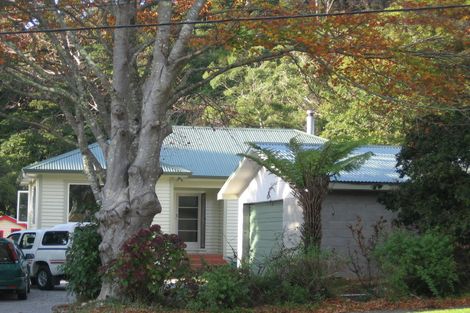 Photo of property in 47 Kamahi Street, Stokes Valley, Lower Hutt, 5019