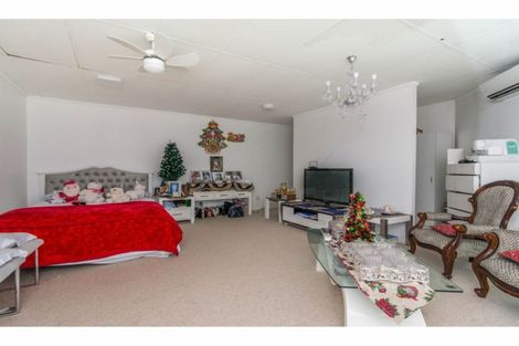 Photo of property in 10/80 Bruce Mclaren Road, Henderson, Auckland, 0612