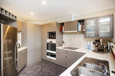 Photo of property in 147 Pacific Drive, Fitzherbert, Palmerston North, 4410