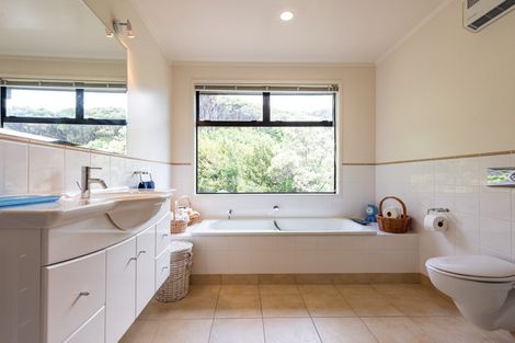 Photo of property in 9 Furneaux Grove, Whitby, Porirua, 5024
