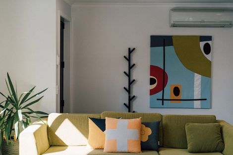 Photo of property in 15b Waiwhetu Road, Waiwhetu, Lower Hutt, 5010