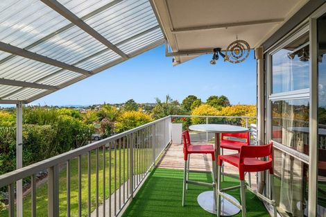 Photo of property in 6 Rakino Avenue, Manly, Whangaparaoa, 0930