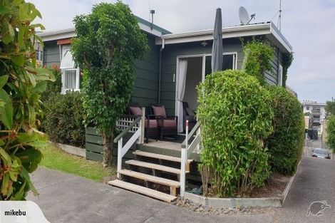 Photo of property in 330a Oceanbeach Road, Mount Maunganui, 3116