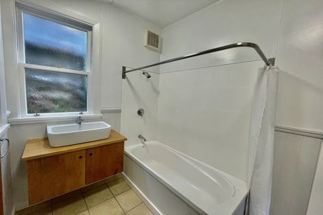 Photo of property in 73 Majoribanks Street, Mount Victoria, Wellington, 6011