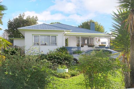 Photo of property in 102 Clevedon Road, Papakura, 2110