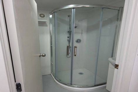 Photo of property in 32 Riverhills Avenue, Pakuranga Heights, Auckland, 2010