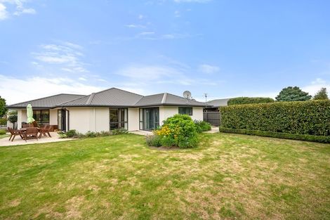 Photo of property in 16 Becmead Drive, Harewood, Christchurch, 8051