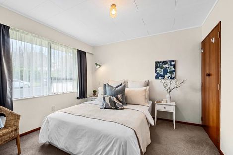 Photo of property in 2 Tiverton Crescent, Whalers Gate, New Plymouth, 4310