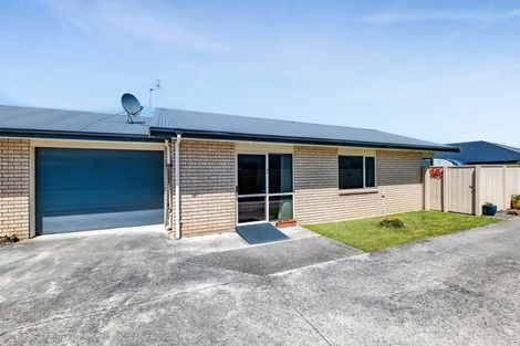 Photo of property in 9b Disraeli Street, Hawera, 4610