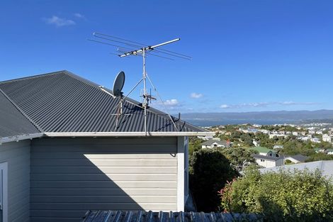 Photo of property in 82 Moana Road, Kelburn, Wellington, 6012