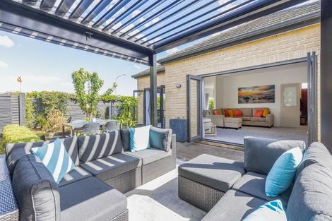 Photo of property in 2 Georgia Grove, Paraparaumu, 5032