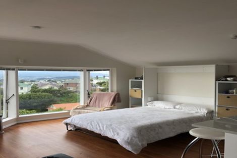 Photo of property in 39 Karepa Street, Brooklyn, Wellington, 6021