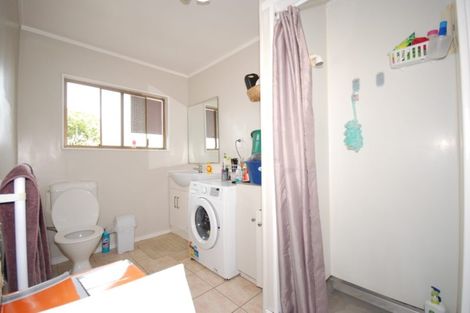 Photo of property in 1b/88 Aroha Avenue, Sandringham, Auckland, 1025