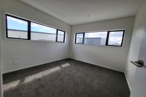 Photo of property in 202/3 Newelm Lane, Flat Bush, 2019