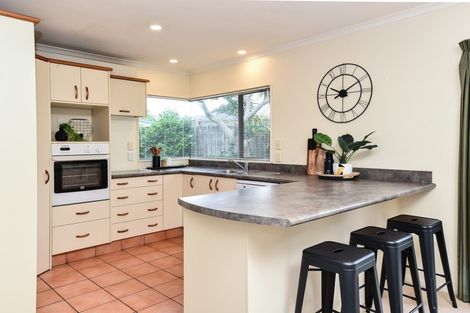 Photo of property in 4 Diomede Glade, Flagstaff, Hamilton, 3210