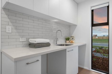 Photo of property in 112 Aviemore Drive, Marshland, Christchurch, 8083