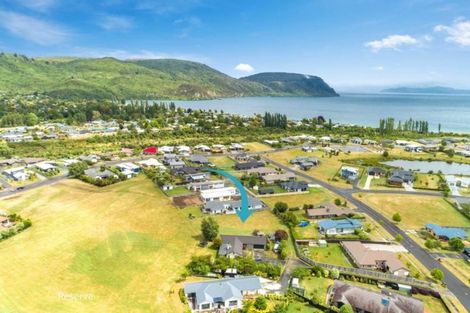Photo of property in 47 Montgomery Crescent, Kinloch, Taupo, 3377