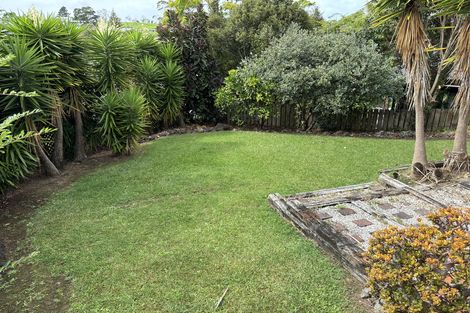 Photo of property in 21 Peterhouse Place, West Harbour, Auckland, 0618