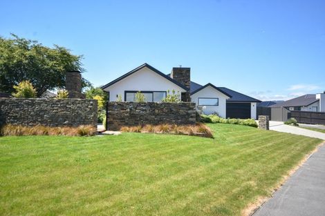 Photo of property in 18 Caledonia Drive, Mosgiel, 9024