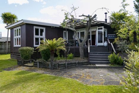 Photo of property in 17 Rewa Street, Mangakino, 3421