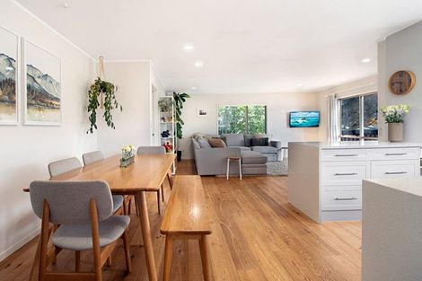 Photo of property in 27 Bethells Road, Waitakere, Auckland, 0816