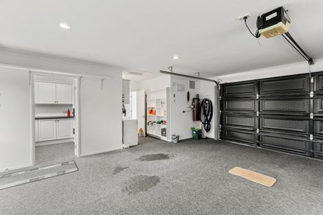 Photo of property in 6 Anderson Way, Highlands Park, New Plymouth, 4312