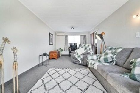 Photo of property in 2/408 Mclean Street, Saint Leonards, Hastings, 4120