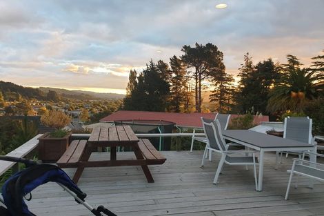 Photo of property in 46 Norana Road, Timberlea, Upper Hutt, 5018