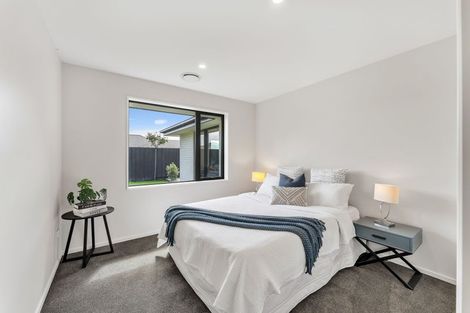 Photo of property in 8 Cam Mill Place, Rangiora, 7400