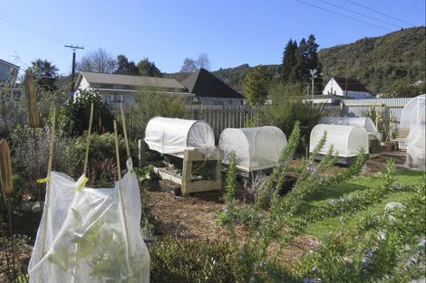 Photo of property in 49 Shiel Street, Reefton, 7830