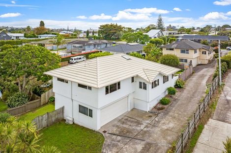Photo of property in 16a Zealandia Road, Manly, Whangaparaoa, 0930