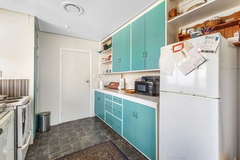 Photo of property in 452 Ohangai Road, Hawera, 4672