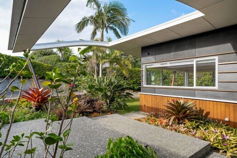 Photo of property in 107 Russell Bruce Place, Onemana, Whangamata, 3691