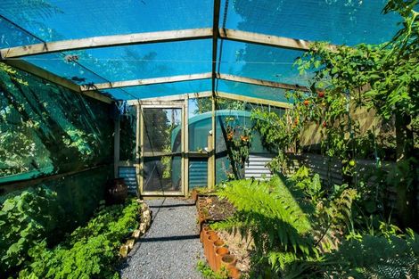 Photo of property in 9 Aria Terrace, Mokau, 4376