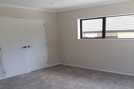 Photo of property in 13 Casheltown Way, Flat Bush, Auckland, 2019