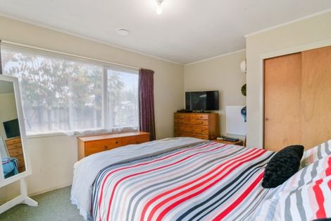 Photo of property in 69 Aquarius Drive, Kawaha Point, Rotorua, 3010
