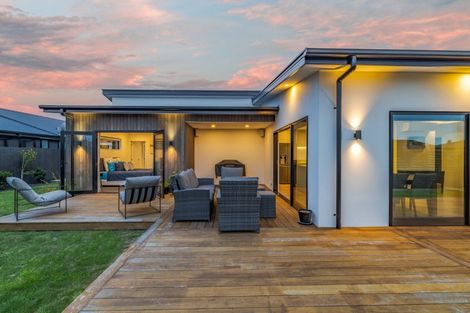 Photo of property in 6 Brooklands Street, Burwood, Christchurch, 8083