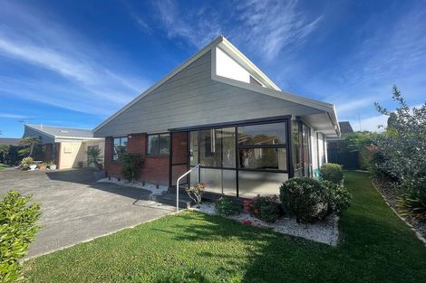 Photo of property in 1/50a Avenue Road, Greenmeadows, Napier, 4112